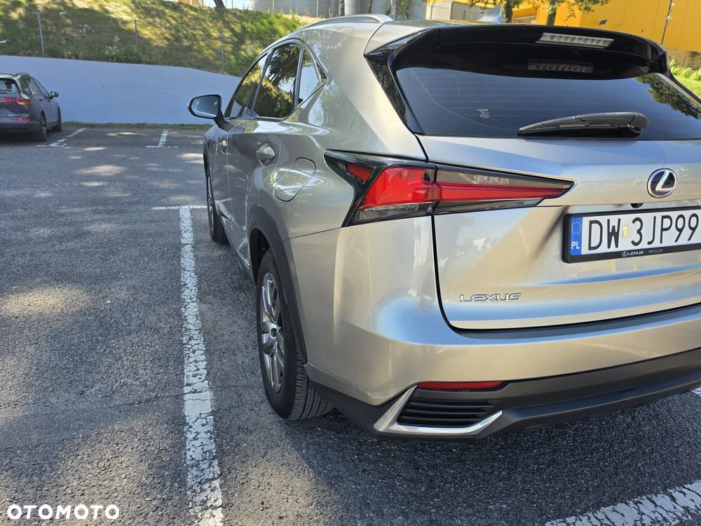 Lexus NX - 9
