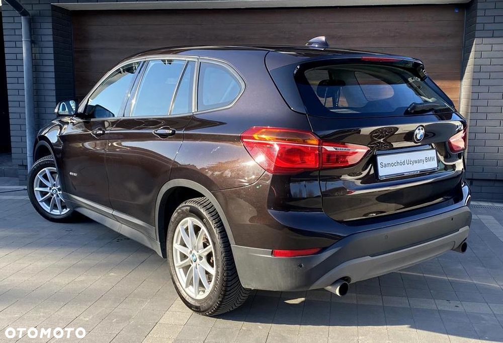 BMW X1 sDrive20i Advantage - 5