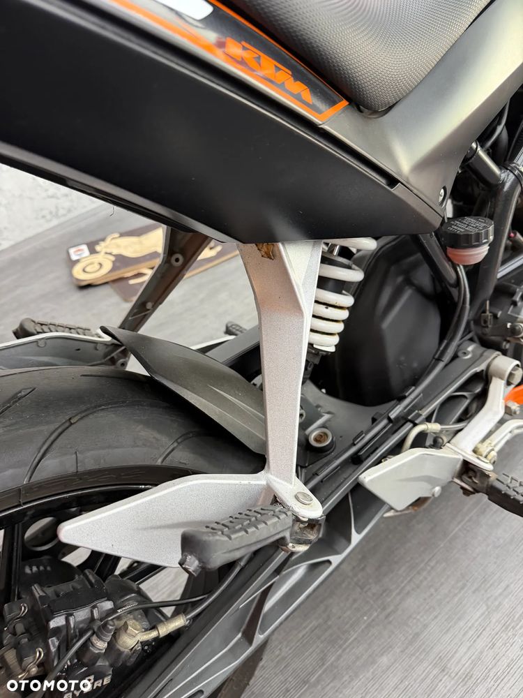 KTM Duke 125 - 17