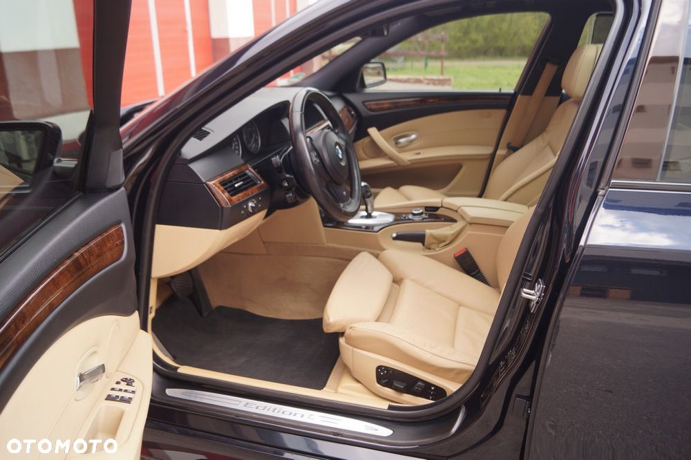 BMW Seria 5 525d Edition Sport - 19