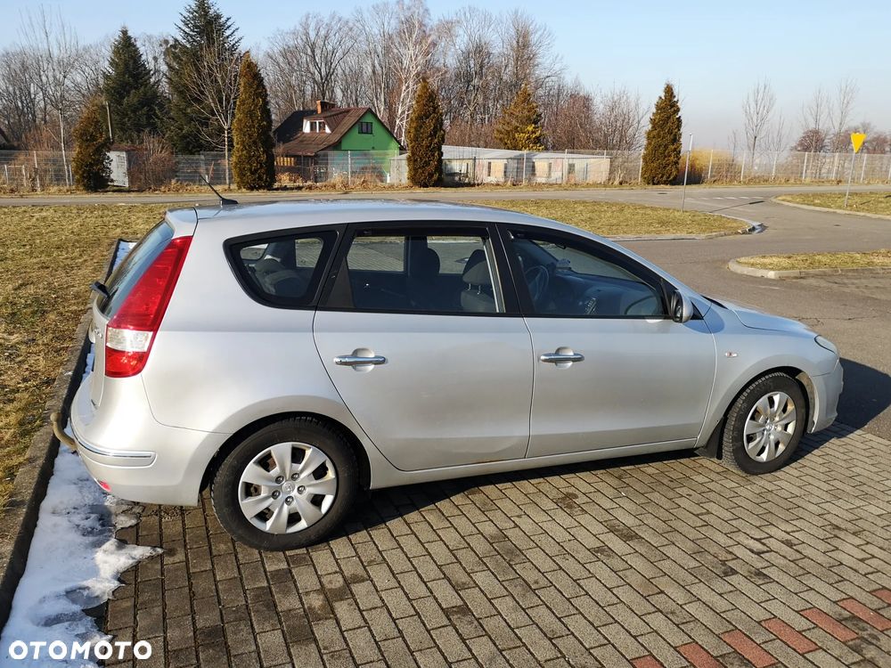 Hyundai i30 1.6 CRDi Premium - 5