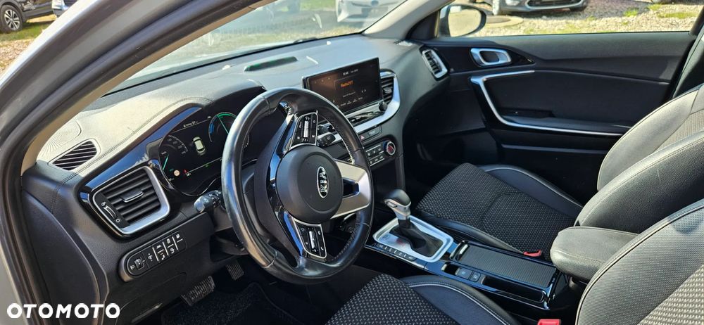 Kia XCeed 1.6 GDI DCT6 OPF PLATINUM - 19