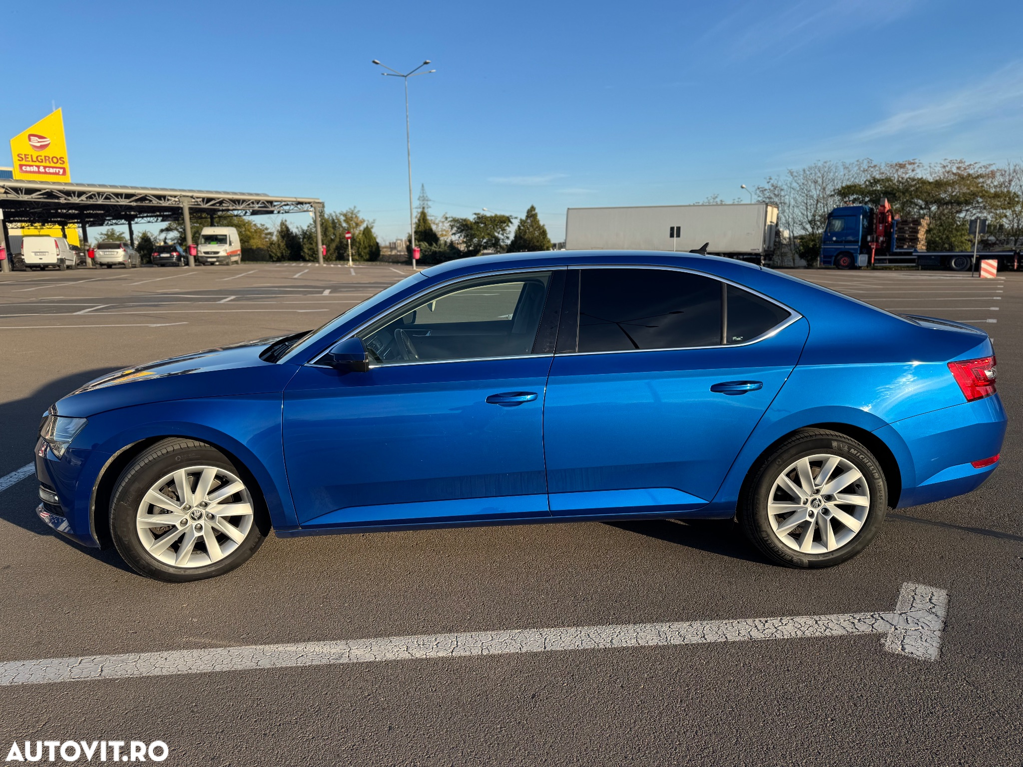 Skoda Superb 2.0 TDI DSG Style - 12