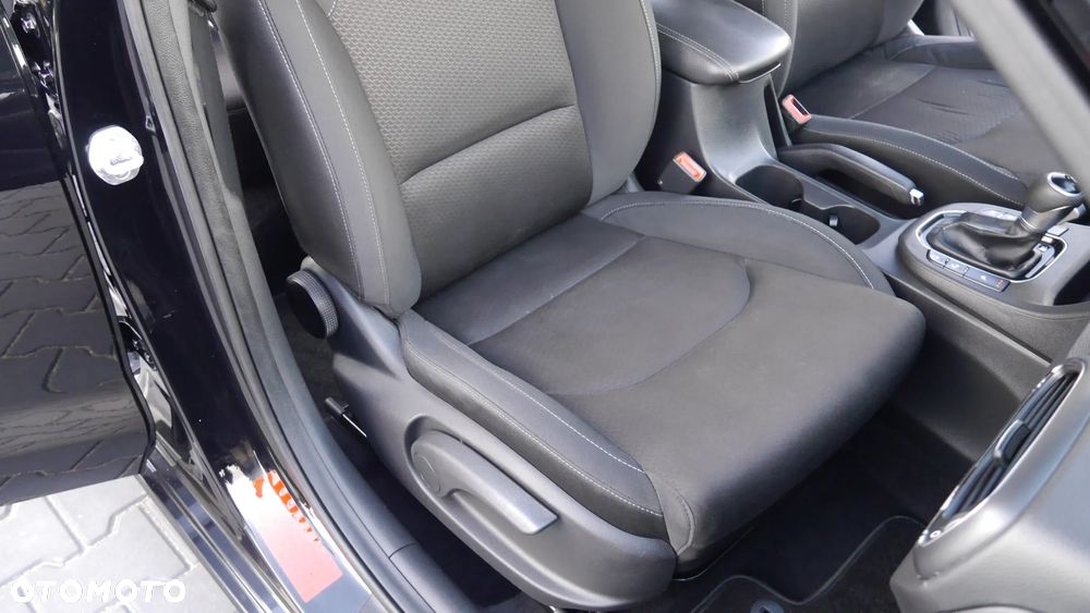 Hyundai i30 1.6 CRDi Automatik Style - 28