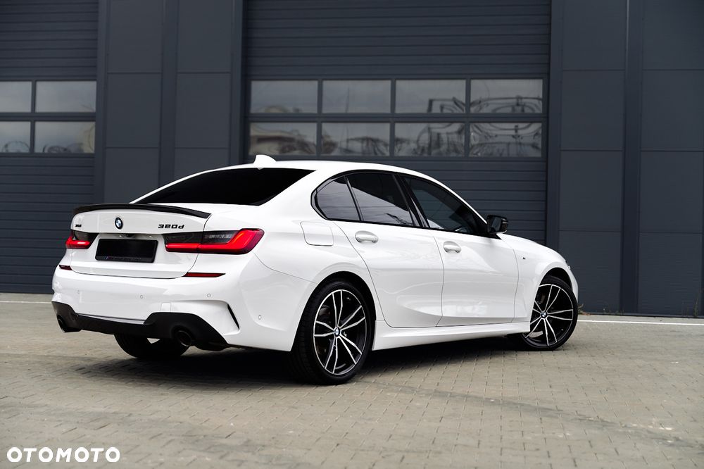 BMW Seria 3 320d xDrive M Sport - 19