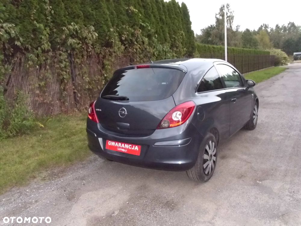 Opel Corsa 1.4 16V 150 Jahre - 12