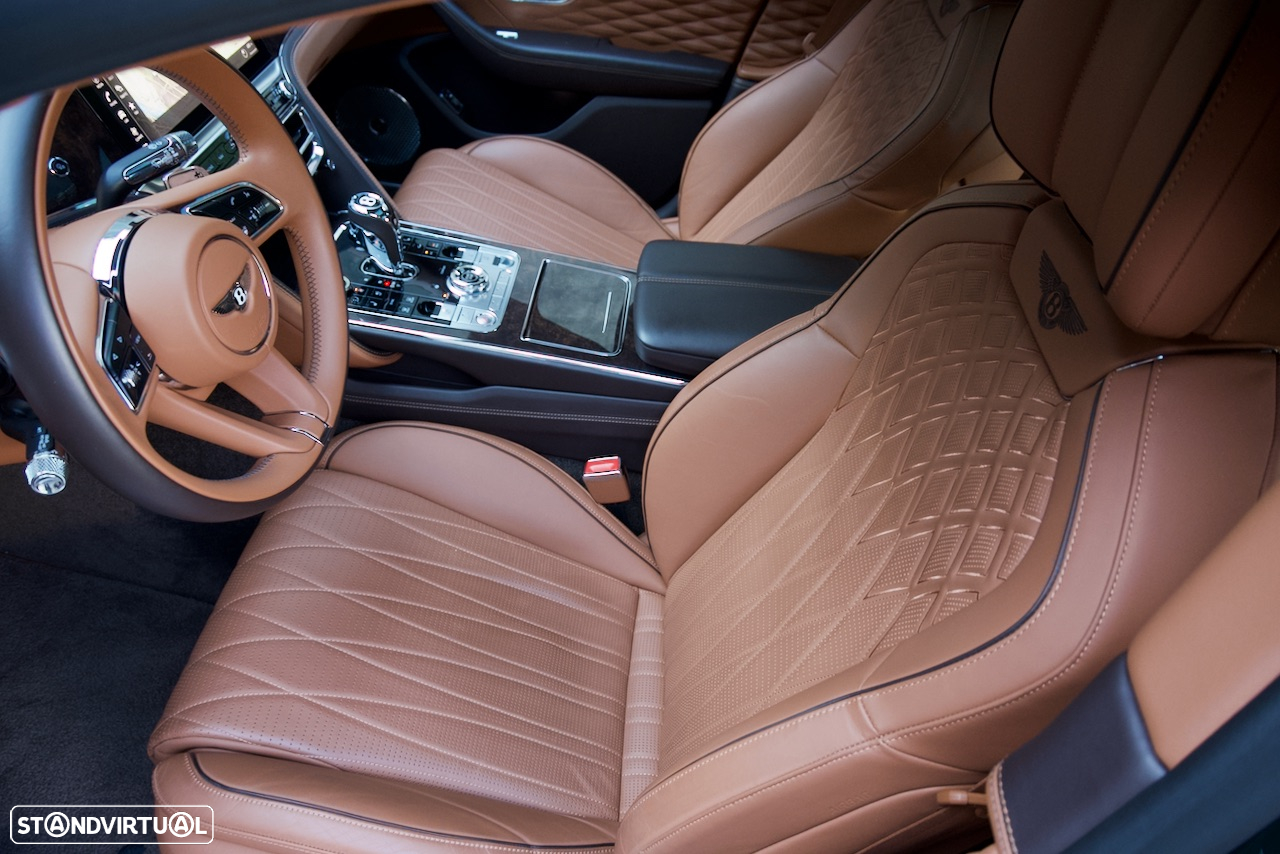Bentley Flying Spur Hybrid - 15