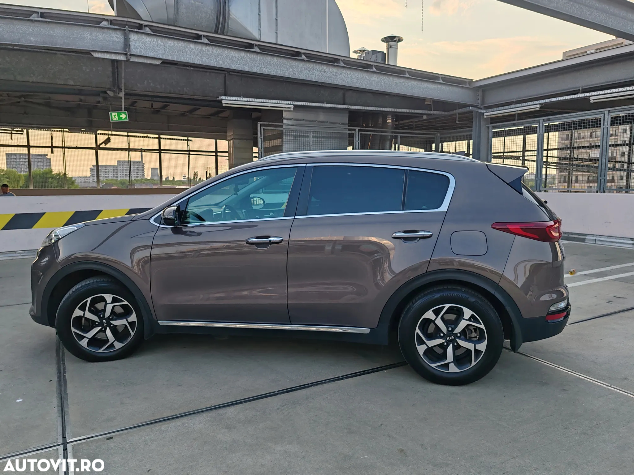 Kia Sportage 1.6 DSL 7DCT HP 4x2 Style - 9