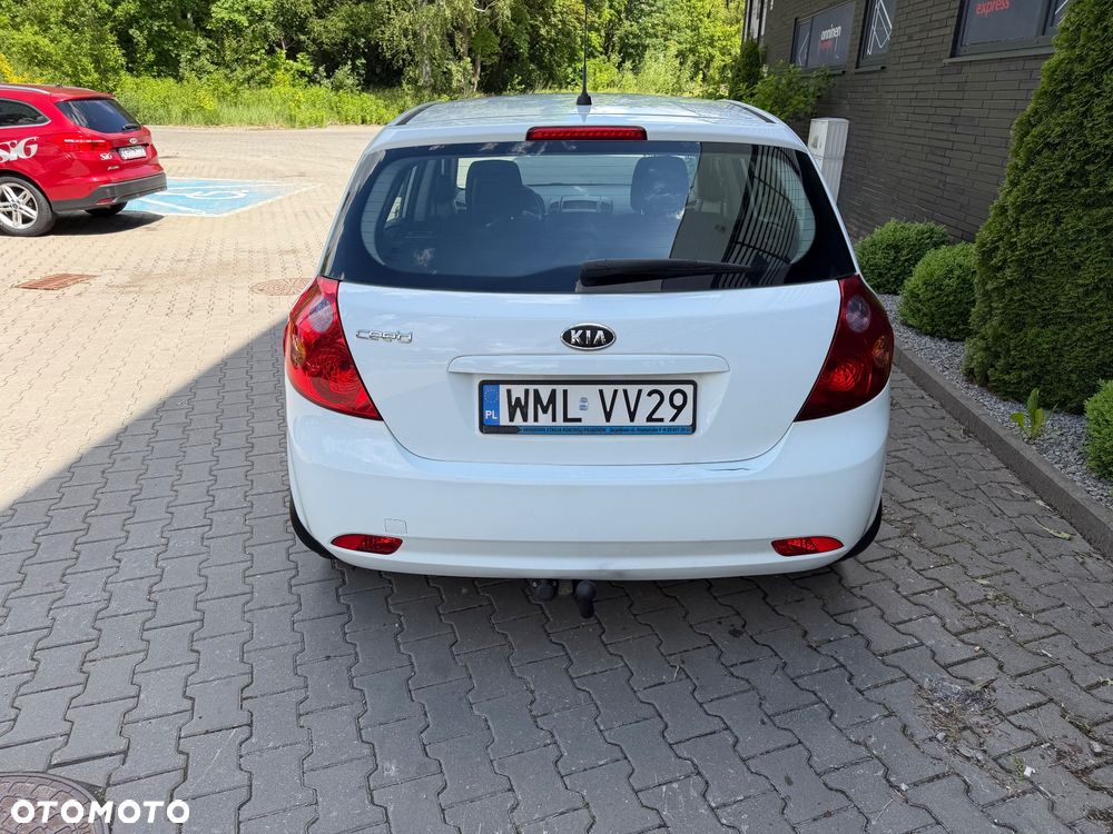 Kia Ceed 1.4 Comfort - 4