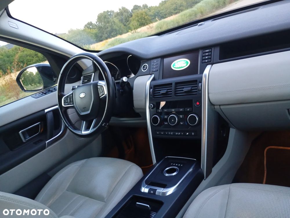 Land Rover Discovery Sport - 19