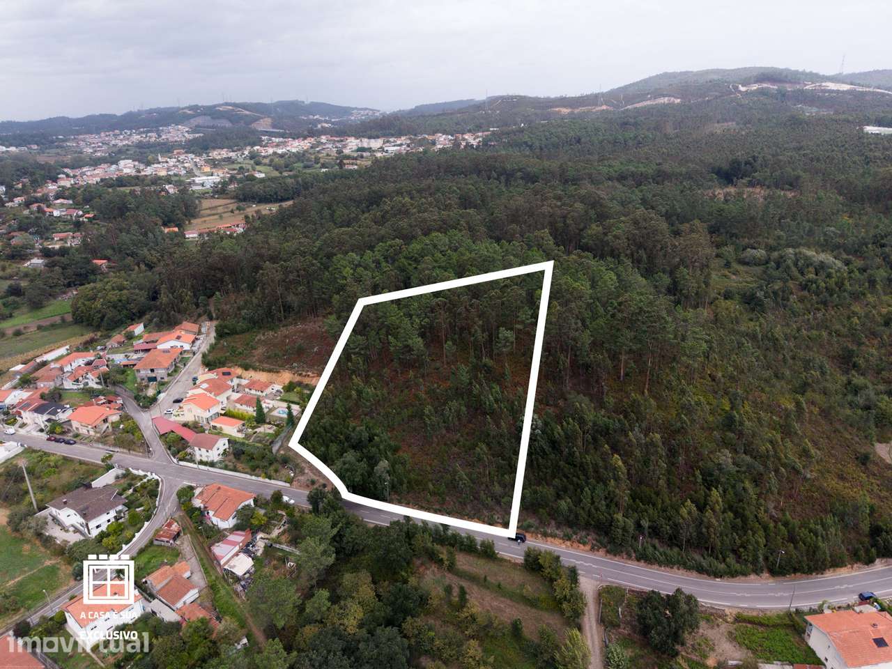 Terreno Urbanizável com 9.900 m2 em Milheirós Poiares - Exclusivo - Grande imagem: 4/10