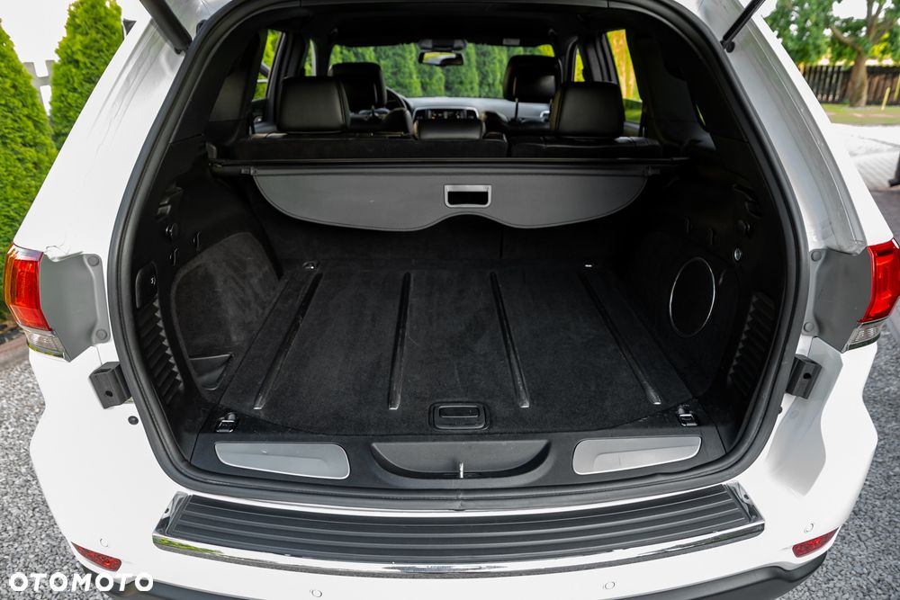 Jeep Grand Cherokee - 26