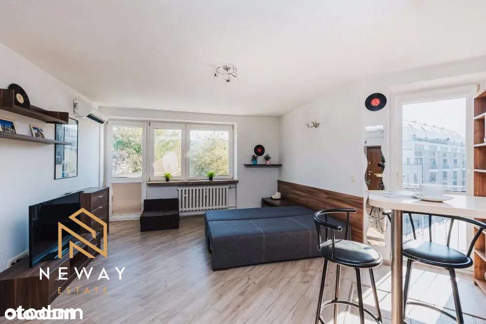 Zwierzyniecka/ 2 balkony/piwnica/miejsce posto