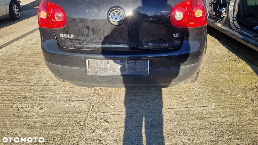 VOLKSWAGEN GOLF V ZDERZAK TYŁ LC9Z - 1