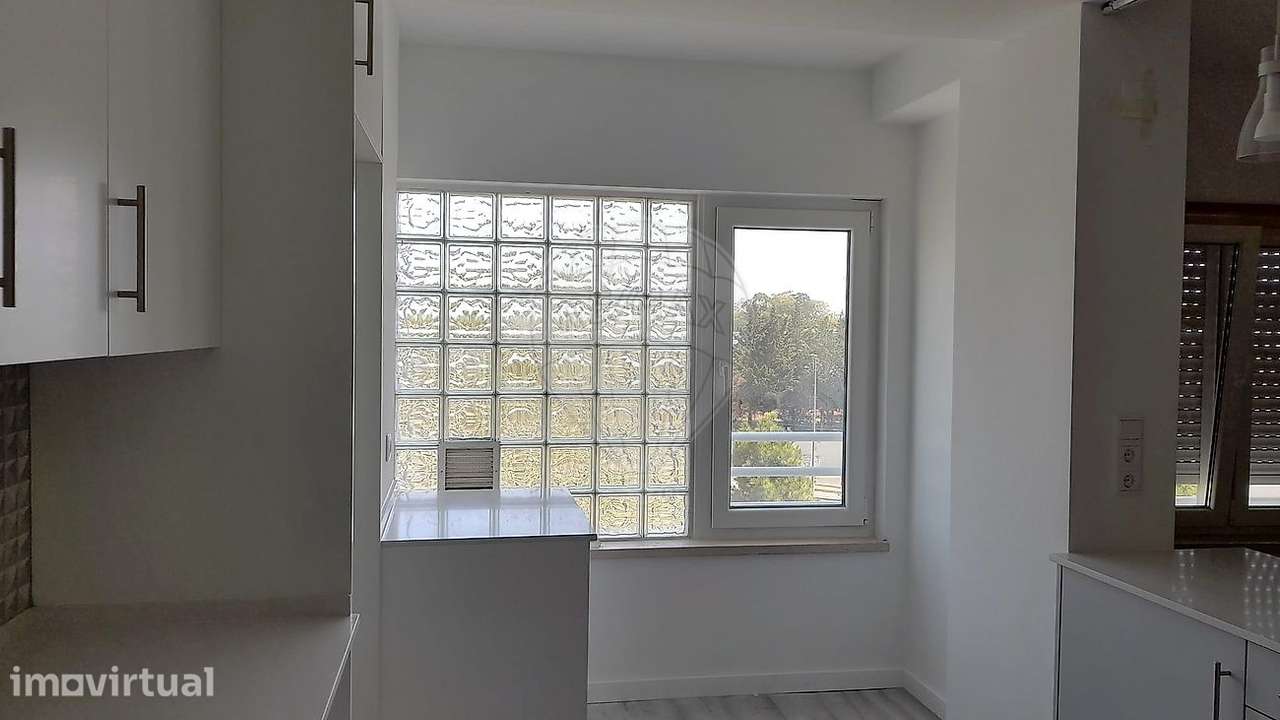 Apartamento T2 para arrendamento - Grande imagem: 4/17