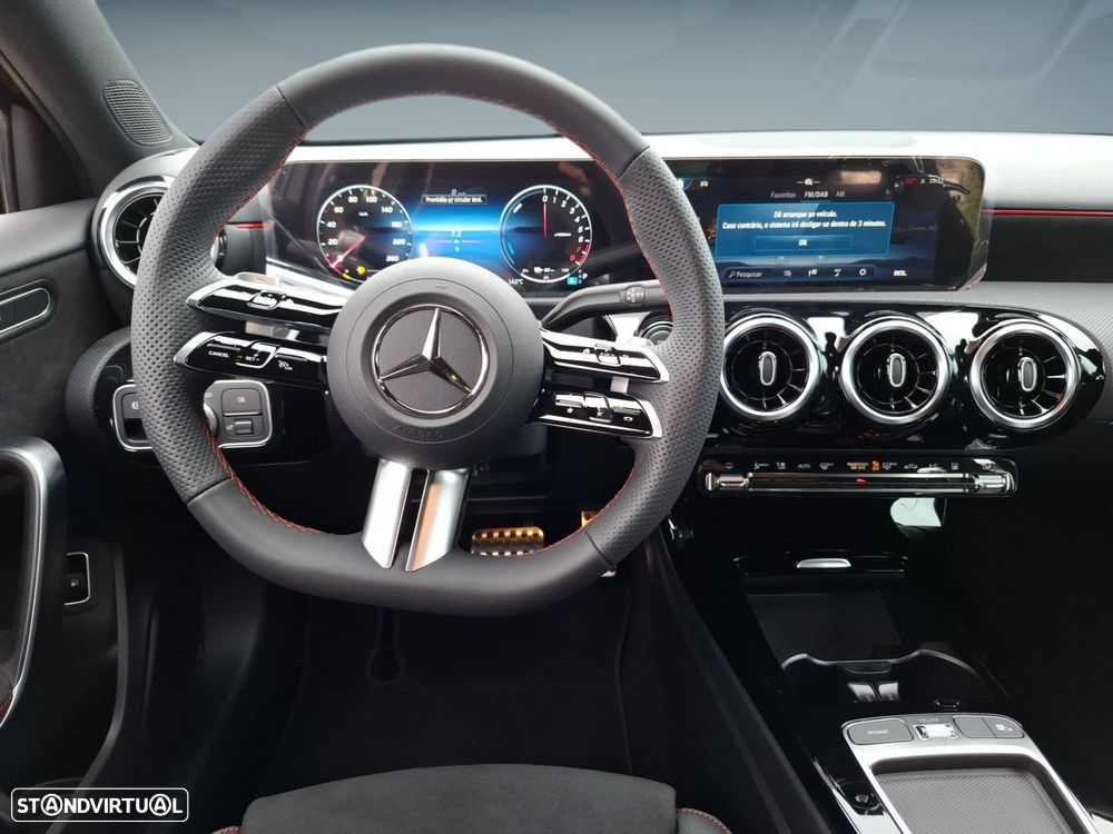 Mercedes-Benz A 250 e - 13