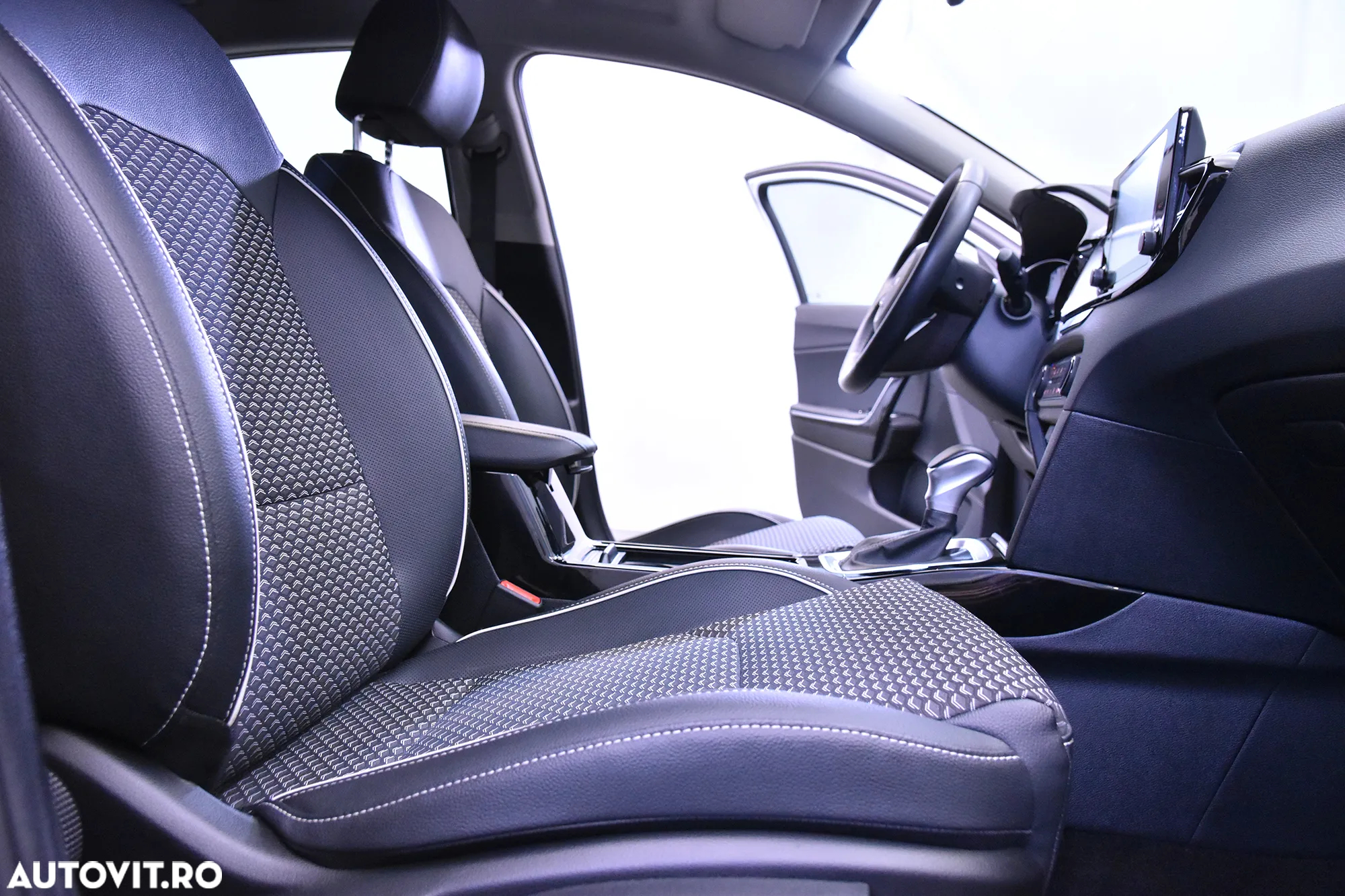Kia XCeed - 11