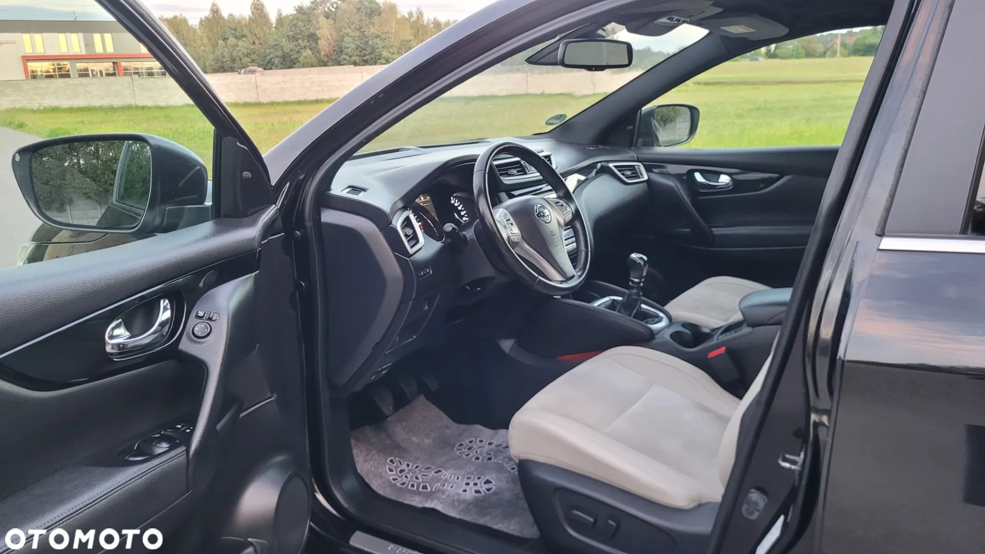 Nissan Qashqai 1.6 DCi 4x4 Black Edition EU6 - 15
