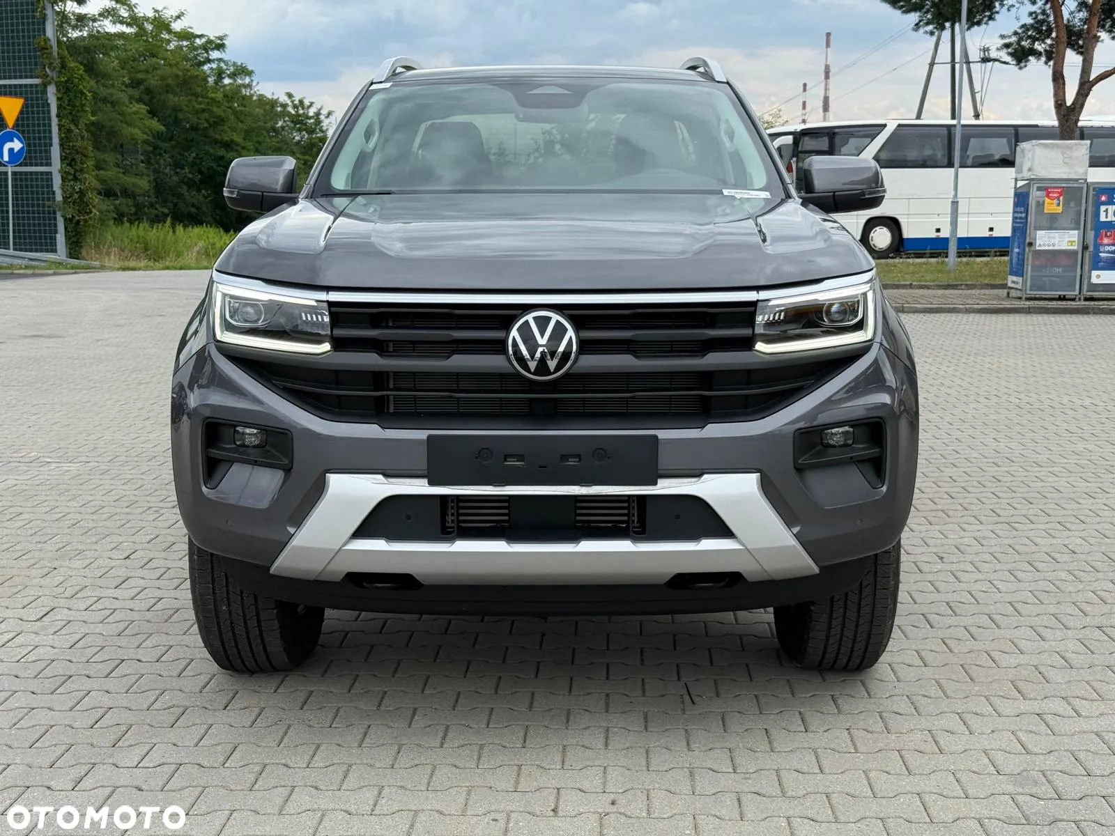 Volkswagen Amarok 2.0 TDI 4Mot Life - 3