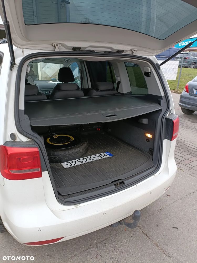 Volkswagen Touran 1.6 TDI DPF BlueMot Comfortline - 3