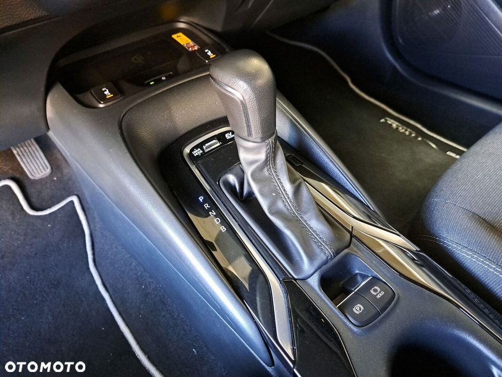Toyota Corolla 1.8 Hybrid Comfort - 29