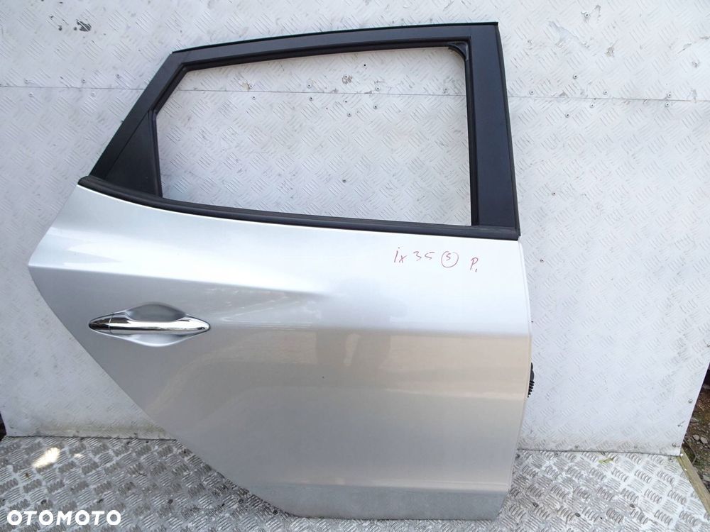 drzwi prawy tył hyundai ix35 09-15r. rah - 2