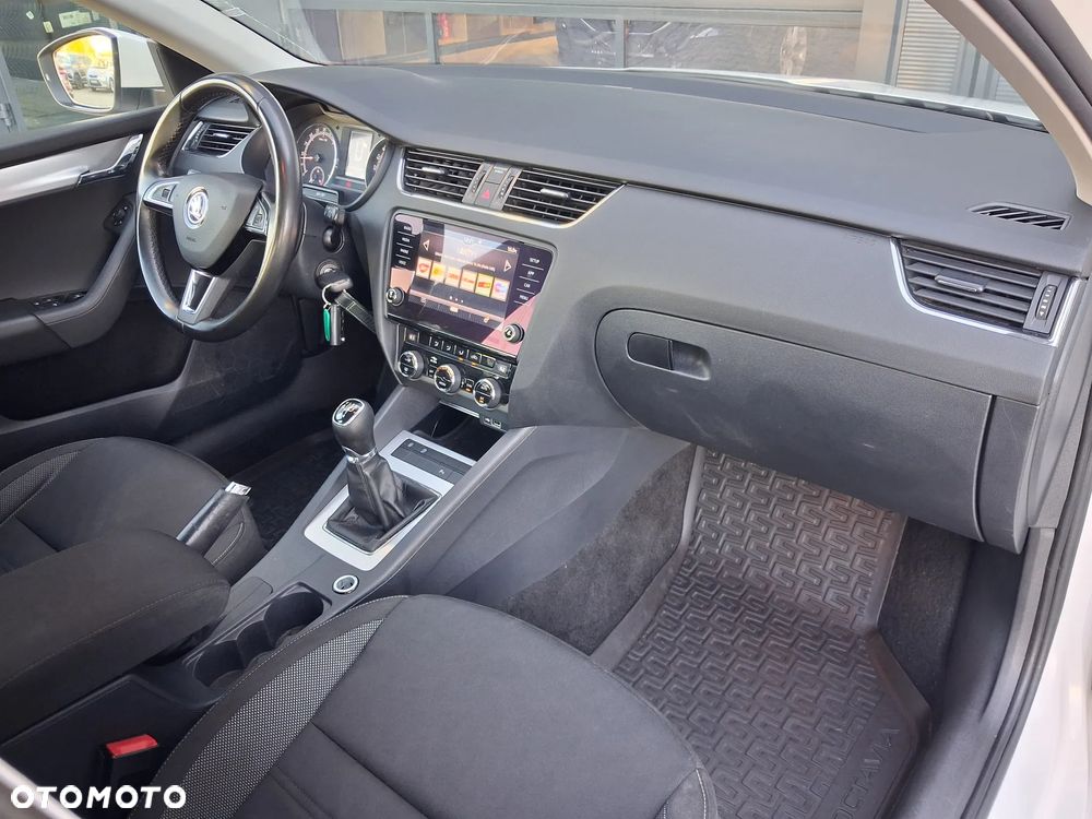 Skoda Octavia 1.6 TDI Ambition - 13