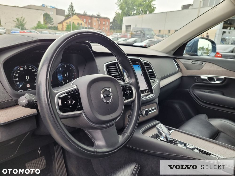 Volvo XC 90 - 11