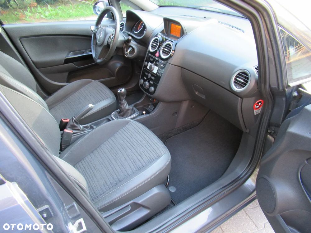 Opel Corsa 1.4 16V Energy - 27