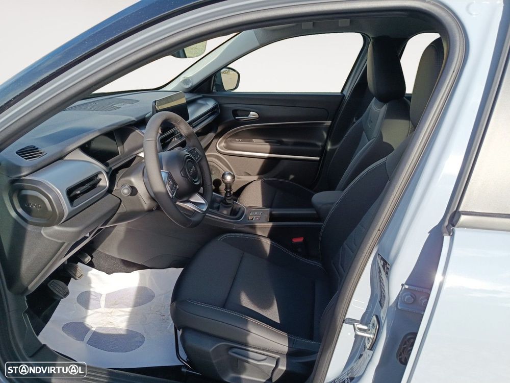 Jeep Avenger 1.2 GSE T3 Altitude - 9