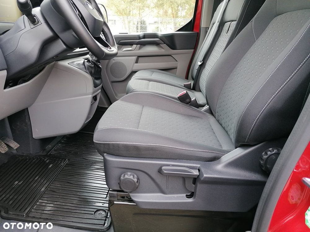 Ford CUSTOM VAN LIMITED - 13