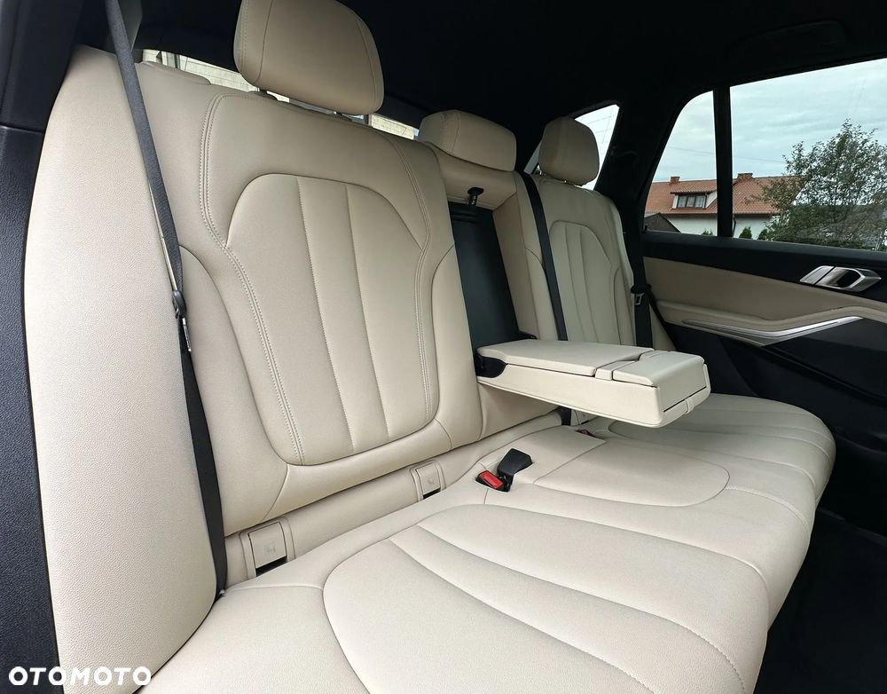 BMW X5 xDrive25d - 27