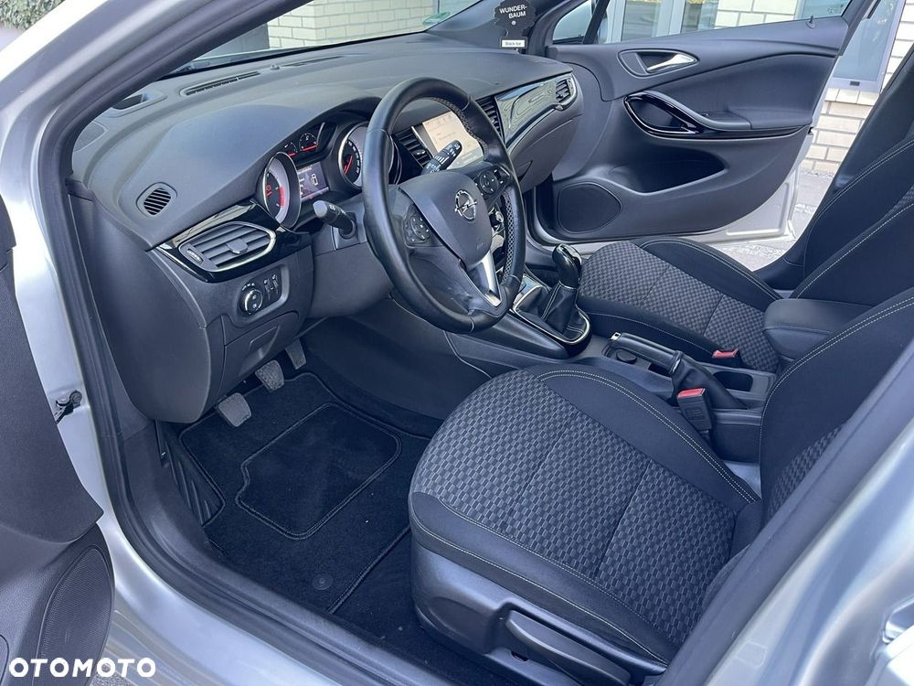 Opel Astra - 16