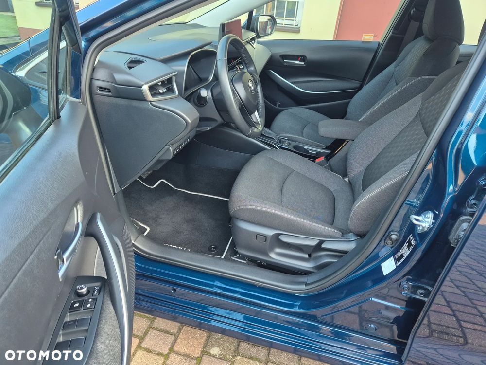 Toyota Corolla 1.8 Hybrid Executive - 22