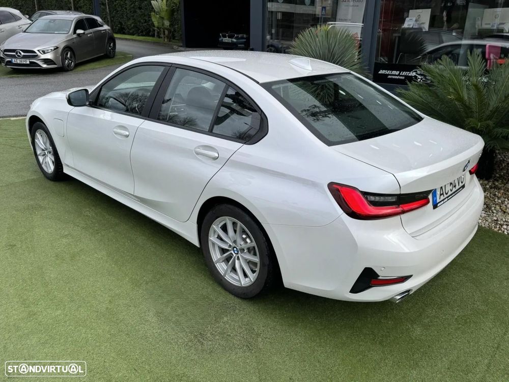 BMW 330 e Corporate Edition Auto - 14