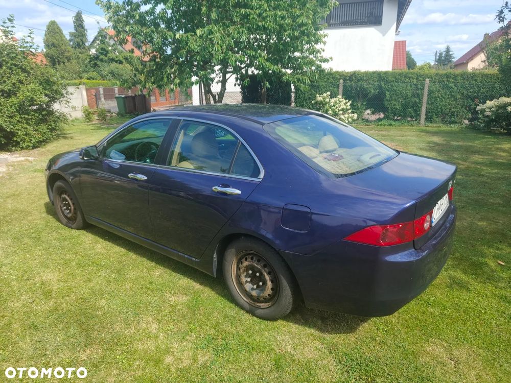 Honda Accord 2.0 Comfort - 2