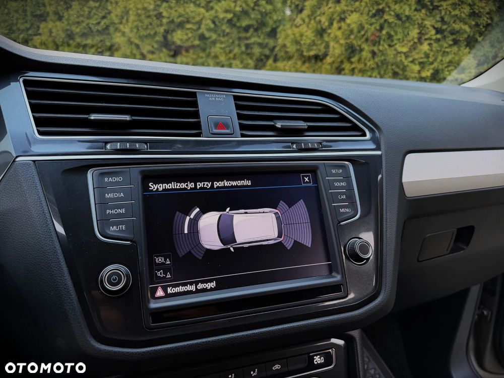 Volkswagen Tiguan 2.0 TDI SCR 4Motion (BlueMotion Tech) Comfortline - 32