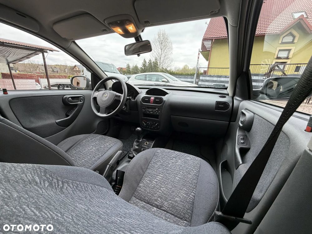 Opel Corsa 1.2 16V - 28