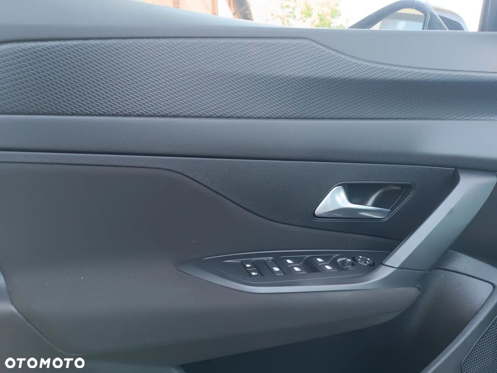 Peugeot 308 1.2 PureTech GPF Active Pack S&S EAT8 - 16