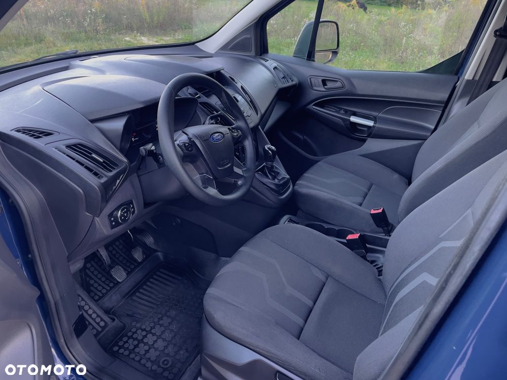 Ford Transit Connect - 17