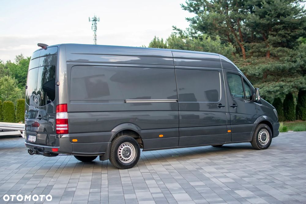 Mercedes-Benz Sprinter 319 - 14
