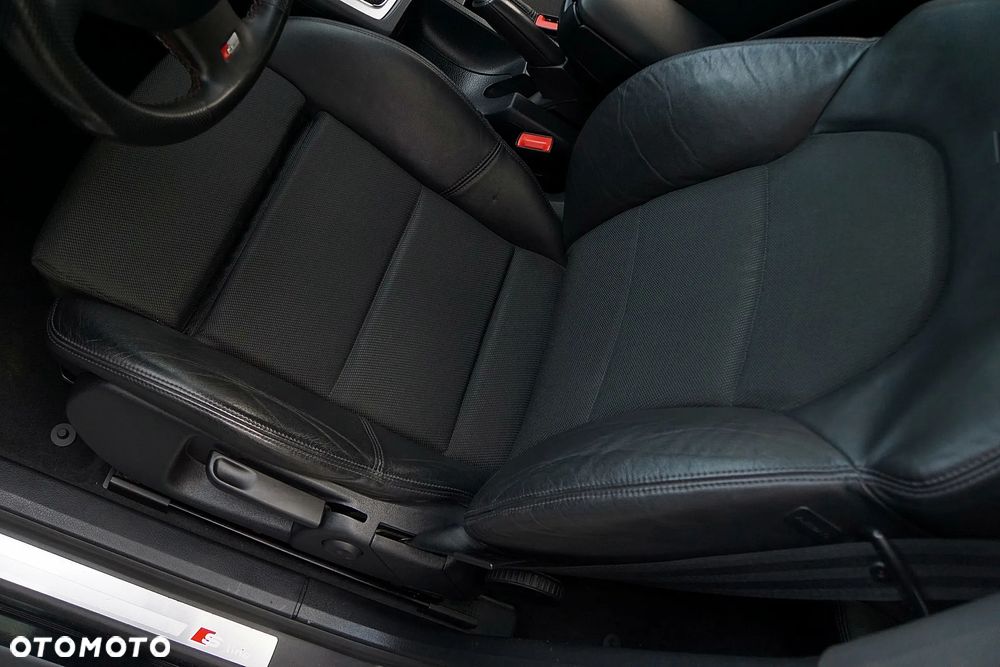 Audi A4 Avant 1.8 T quattro - 23