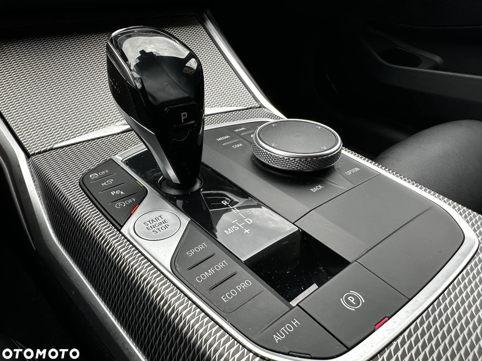 BMW Seria 3 320d Touring M Sport - 33