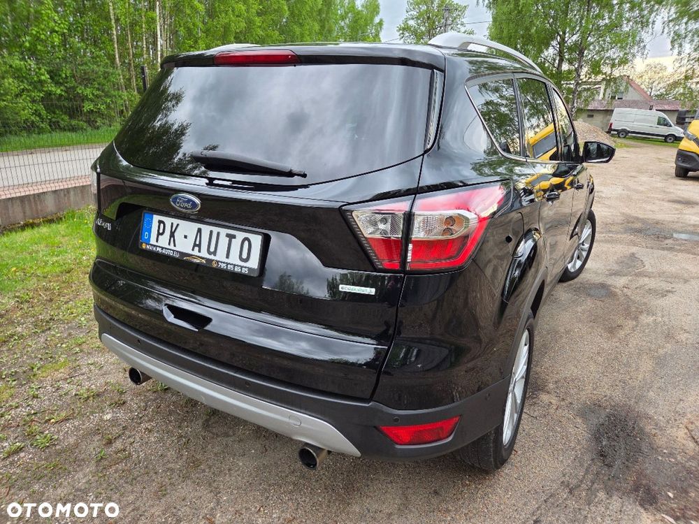 Ford Kuga 1.5 EcoBoost 2x4 Titanium - 27