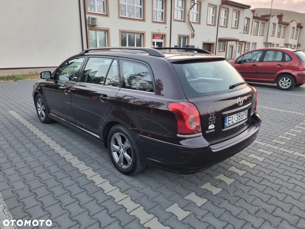 Toyota Avensis 1.6 VVT-i Terra - 7