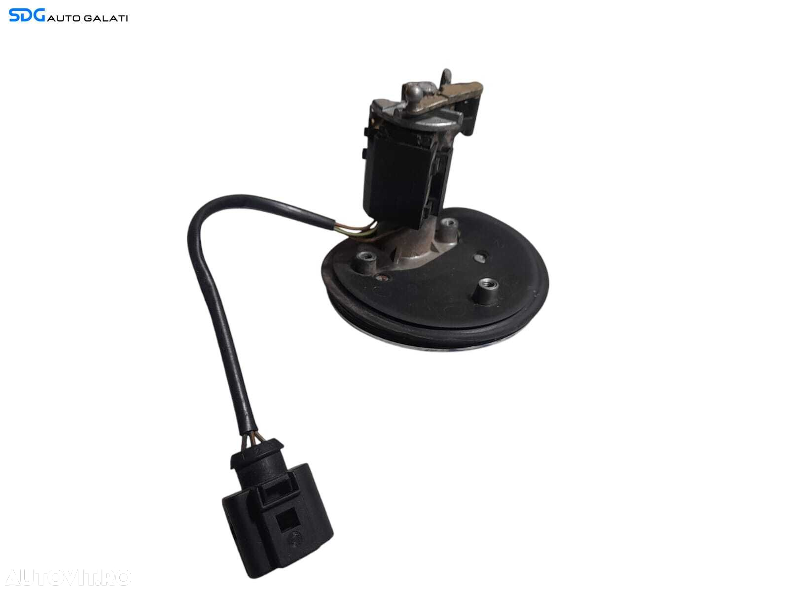 Sigla Emblema Butuc Cheie Deschidere Hayon Haion Portbagaj Volkswagen Bora Break Combi 1999 - 2005 Cod 1J5827469F [M7494] - 6