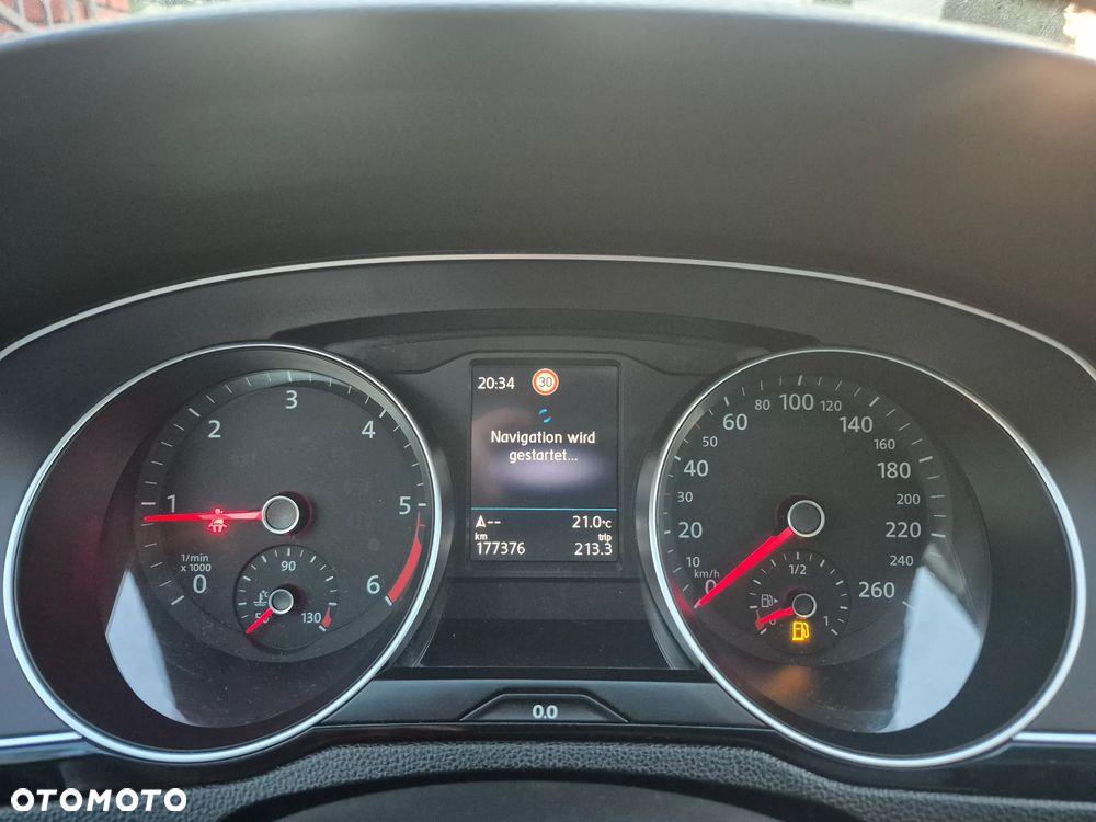 Volkswagen Passat 2.0 TDI (BlueMotion Technology) Comfortline - 20