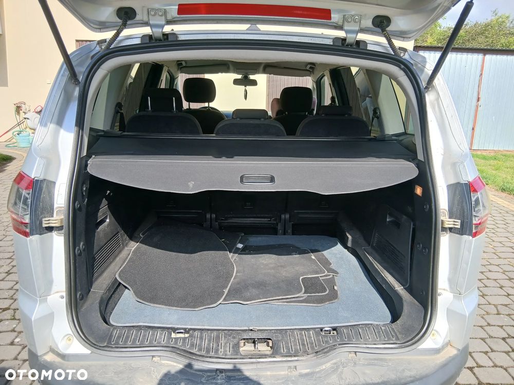 Ford S-Max 2.0 TDCi DPF Titanium - 4