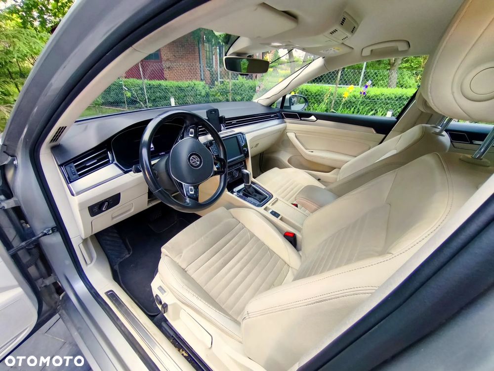 Volkswagen Passat 2.0 TDI BMT Highline DSG - 14