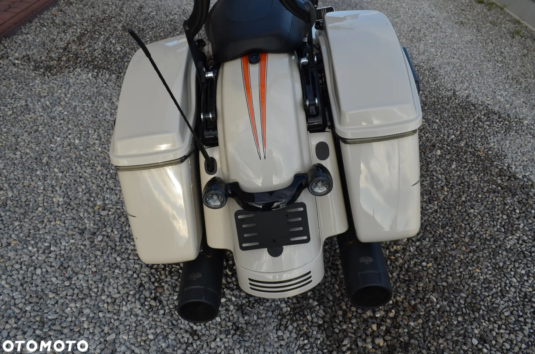 Harley-Davidson Touring Street Glide - 12